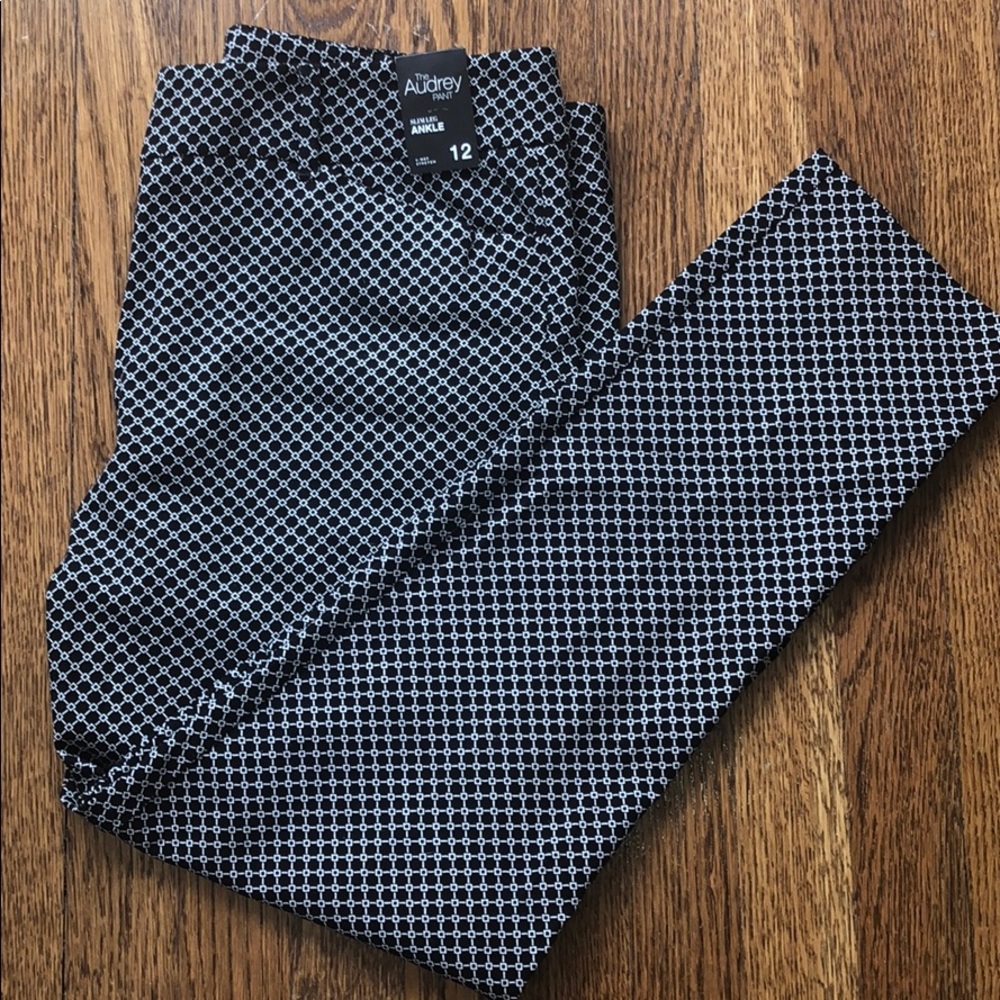 NWT - NY and Co - Audrey Pant